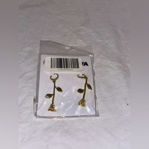 Fashion Nova Golden Rose Earrings